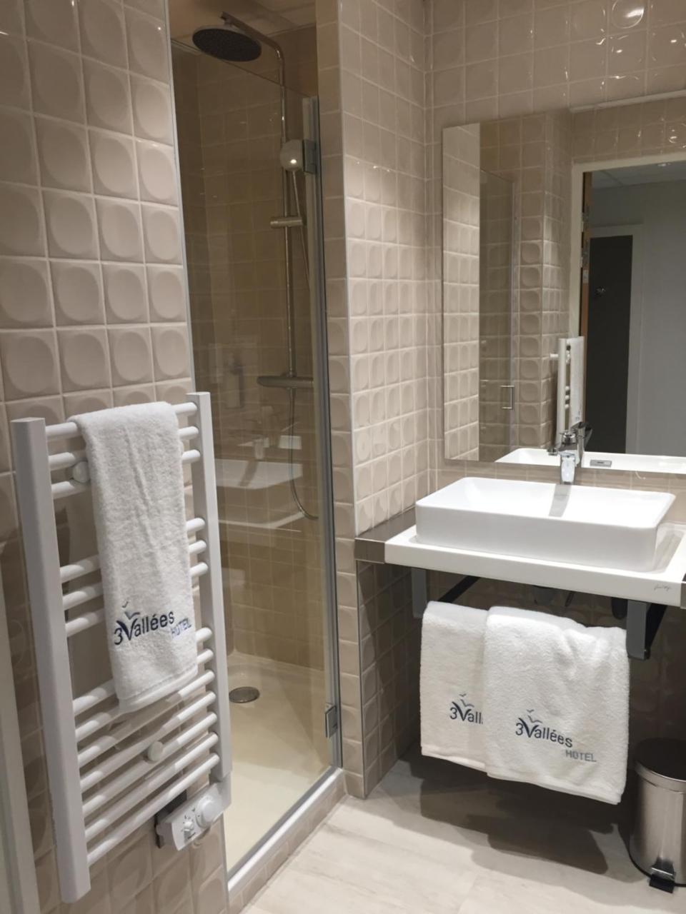 Hotel Les 3 Vallees Saran Dış mekan fotoğraf